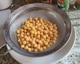 Foto del paso 2 de la receta: Hamburguesa de Garbanzos especiados, cebolla y pimiento rojo