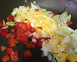 Foto del paso 5 de la receta: Salteñas de pollo Bolivianas🇧🇴
