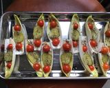 Une image de l'étape 5 de Barquettes d endives aux anchois tomates cerises et cornichons américains.