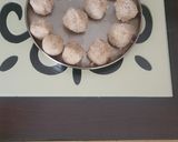 A picture of step 3 of Makhana ladoo.