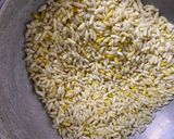 A picture of step 2 of Parmal chikki.