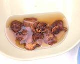 Hình bước làm 1 của món Cải thảo cuộn thịt