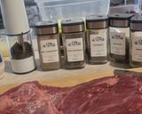 Zsírban pàcolt fűszeres marhacomb serpenyőben sütve recept fázis 1 fotója