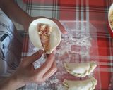 Foto del paso 2 de la receta Empanadas primavera de jamón queso tomate y huevo