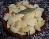 Foto del paso 3 de la receta: Calamares ó potón con patatas