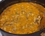 Gombás édeskömény ragu tésztával, tilápia filével recept fázis 4 fotója