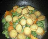 Foto langkah ke 5 dari resep Ca BTW (brokoli tofu wortel).