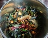 A picture of step 4 of Curry Leaves Dry Chutney.