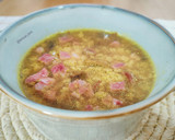 Foto del paso 6 de la receta: Sopa de estrellitas a la cúrcuma y trufa con boletus y jamón