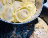 A picture of step 6 of Creamy Mushrooms 🍄 with Ravioli.