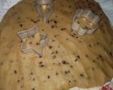 A picture of step 5 of Cookie dough shapes.
