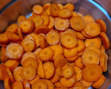 Foto del paso 2 de la receta: Zanahorias aliñadas