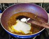 A picture of step 8 of CREAMY SCRAMBLED PANEER with GOBHI...