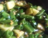 मेथी आलू सेम सब्ज़ी(Methi aloo sem sabzi recipe in Hindi) रेसिपी चरण 2 फोटो