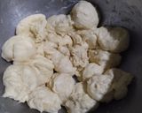 Foto langkah ke 3 dari resep Tanpa Telur, Tanpa Ulen: Roti Sobek Kukus.