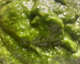 Foto del paso 4 de la receta: Pesto de rúcula y avellanas crudas