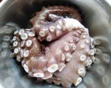 Foto del paso 1 de la receta: Pulpo anticuchado con chimichurri picante👍🇵🇪
