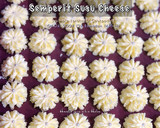 Gambar langkah 6 resipi Semperit Susu Cheese (Biskut Raya).