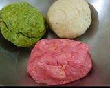 A picture of step 10 of Tri-Colour Paratha.