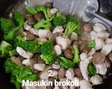 Foto langkah ke 7 dari resep Ayam Cah Brokoli.