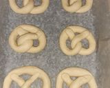 Foto del passaggio 5 della ricetta Bretzel.. indomabile Bontà
