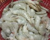 Foto langkah ke 1 dari resep Udang nanas kuah asam manis.