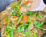Foto langkah ke 3 dari resep Bihun Udang.