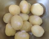 A picture of step 1 of Niramish Aloo Dum.