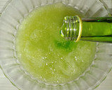 Foto langkah ke 3 dari resep Es melon serut selasih.