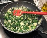 Foto del paso 2 de la receta Spanakopita pastel griego de espinacas y queso feta