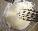 Foto del paso 3 de la receta: Cheesecake de maracuyá
