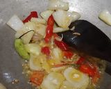 Foto langkah ke 2 dari resep Cumi Saos Mentega Enak dan mudah.