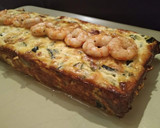 Foto del paso 3 de la receta: Pastel de puerro y calabacín con gambas