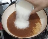 A picture of step 1 of Samosa Chutney.