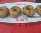 A picture of step 6 of Veggie-nutty medu vada..
