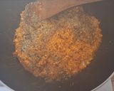 Spagetti kukoricàval, zöld olívabogyóval, fekete olívabogyòval reszelt sajttal 🍜🍜🍜 recept fázis 3 fotója