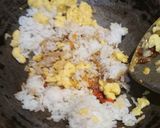 Foto langkah ke 2 dari resep Nasi Goreng Kampung.