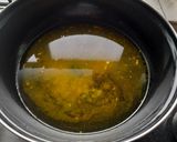 A picture of step 3 of Kulith kadhan(soup).