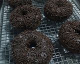 Foto langkah ke 10 dari resep Donat Kilat Eggless Super Lembut (Dijamin! 😊).