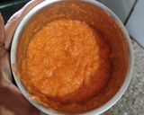 A picture of step 2 of Soya granules curry.