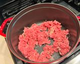 A picture of step 1 of Cheeseburger Macaroni.