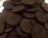 A picture of step 1 of Oreo Modak.