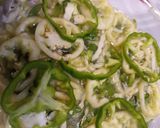 Cukkinis saláta édes-ecetes kapros öntettel recept fázis 12 fotója