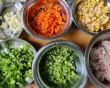 A picture of step 1 of Chicken Clear Soup.