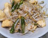 Foto langkah ke 4 dari resep 19. Tofu-Bean Sprout Saute.