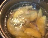 Foto langkah ke 2 dari resep Chicken PokPok w/ Mushroom Sauce and Potato Wedges.
