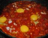 Eggs in tomato and beef#familyfriendly recipe step 5 photo