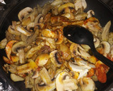 Foto del paso 4 de la receta: Pollo a la crema con hongos