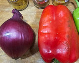 Foto del paso 1 de la receta: Spaguetini con langostinos en salsa de curry