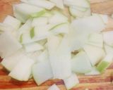 Foto del paso 3 de la receta: Calzone de hongos,manzana y mozzarella